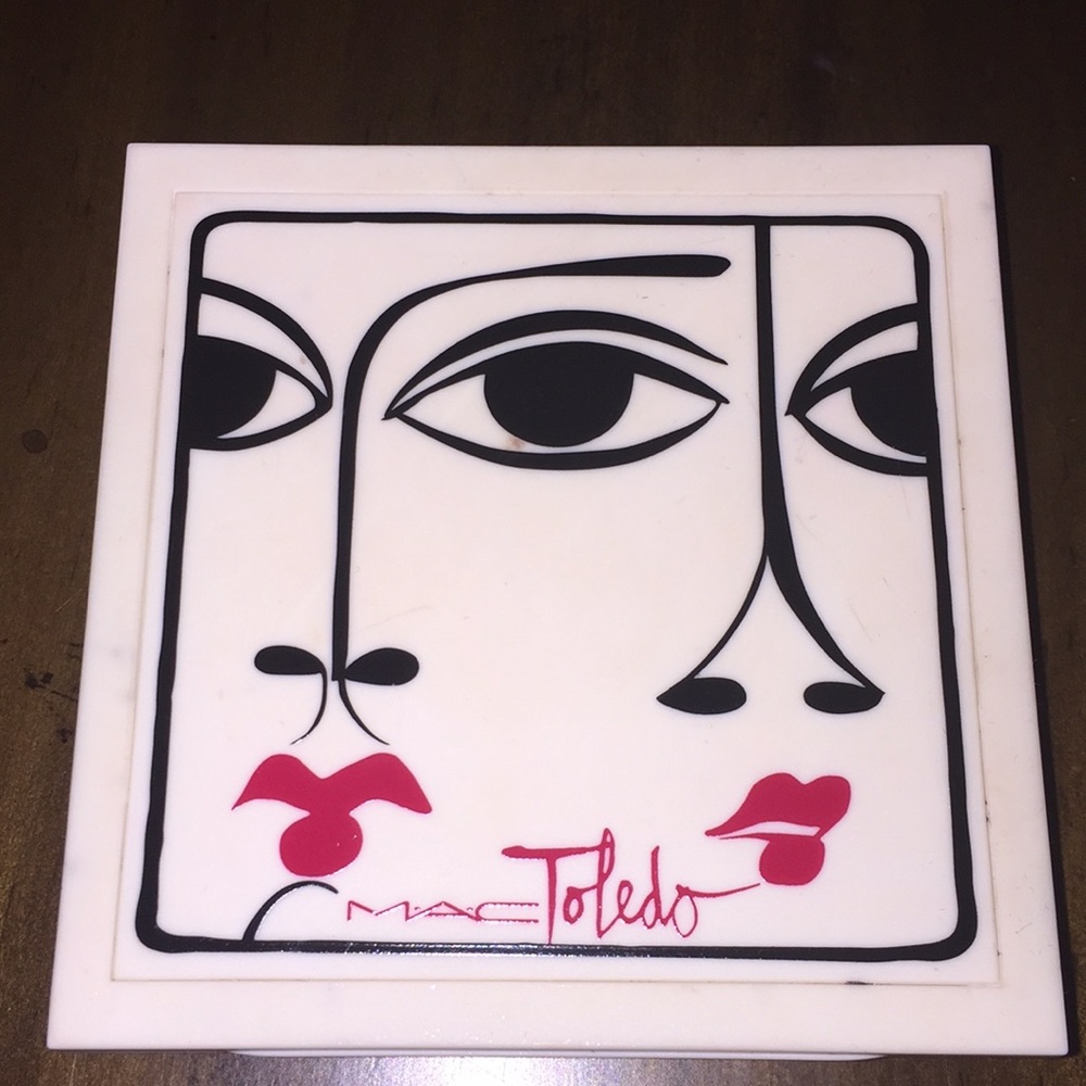 MAC Ombré blush in Azalea Blossom-Limited Edition